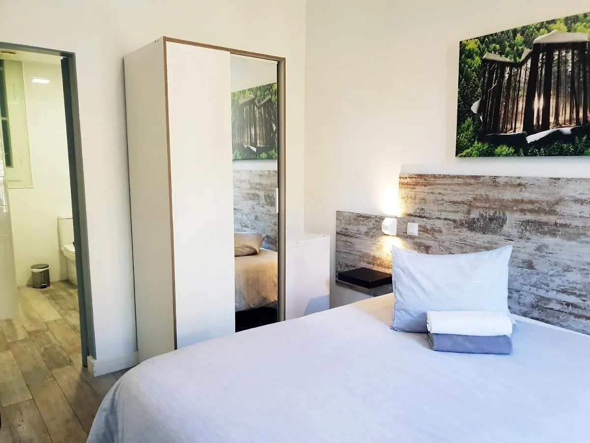 Barcelona Rooms contacts
