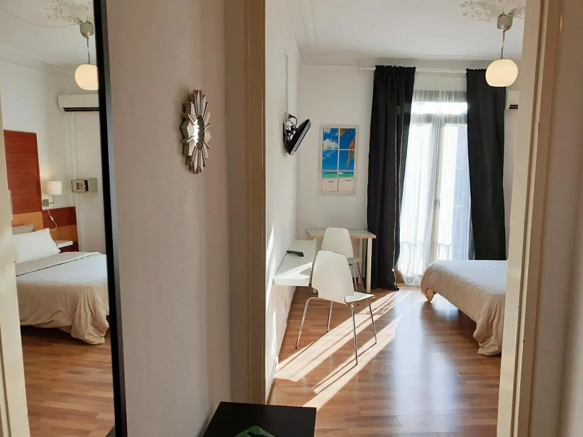 Barcelona Rooms 2*,  Espagne